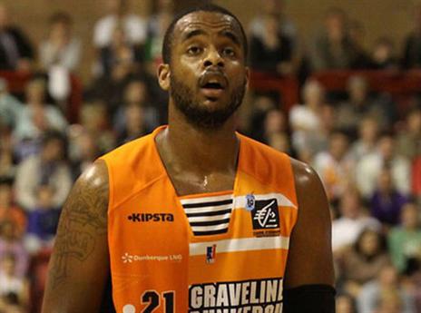 יש חיזוק לצבע. לואיס ינחת ביום ראשון