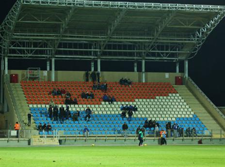 אוי לבושה. היציע בעכו (רמי כהן שמאלי)