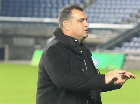 מתכוון להציב הרכב חזק. קורצקי (אלן שיבר)