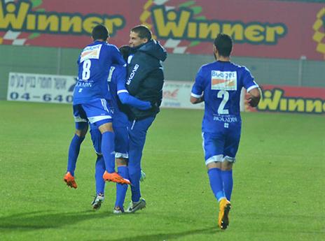 עפולה בטירוף. משחק שביעי רצוף בלי הפסד (ארנון לוי, דאבל פס)