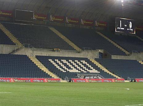 העונשים לא מרתיעים. היציע הצפוני הנטוש (אלן שיבר)