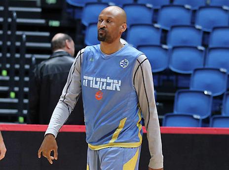 סמית' לא התרגש מההפסד לאלבה (אלן שיבר)