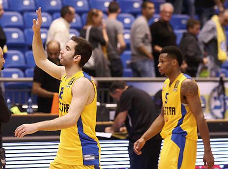 הנהיג גם הערב. אוחיון (אלן שיבר)