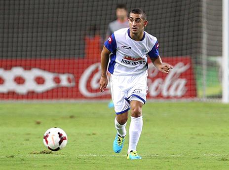 קניוק, נשאר בבית