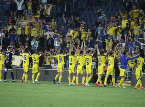 והנה השמחה מעוד זווית (צילום: אלן שיבר)