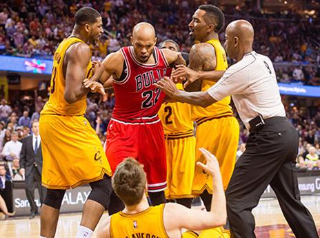 גיבסון. ייעדר ממשחק 6? (getty)