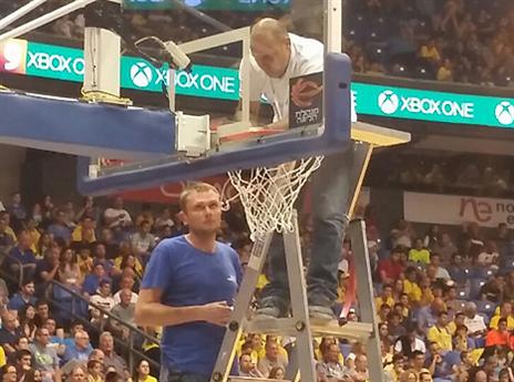 מתקנים את הרשת (רועי גלדסטון)