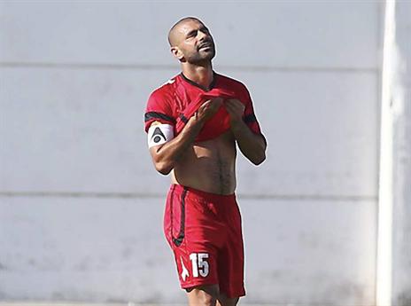 לא בליגת העל ועדיין מושך את כל האש. טועמה (אלן שיבר)