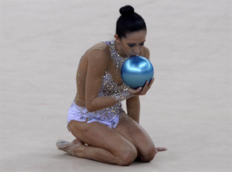 נשיקה קטנה לכדור, ויאללה לגמר (הוועד האולימפי)