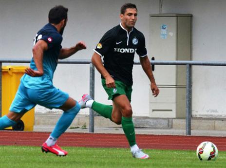 ניצל הדיפה לא טובה של השוער, שכטר (האתר הרשמי מכבי חיפה)