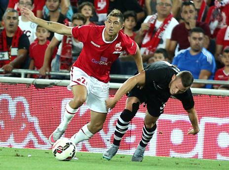 "הרבה שחקנים יכולים להכריע" (אלן שיבר)