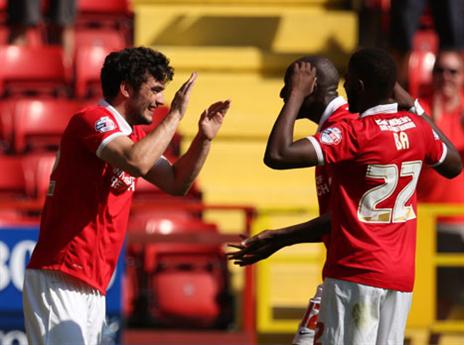 טוני וואט חוגג שער ראשון העונה (Getty)