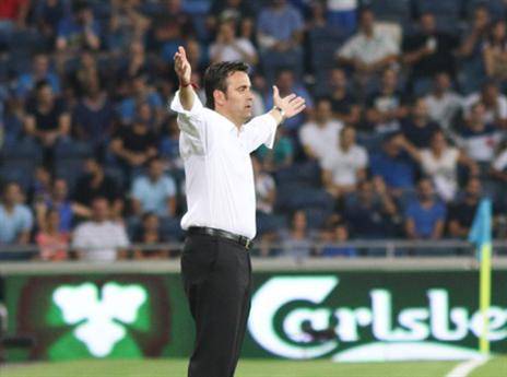 מה כבר המאמן האנדורי היה יכול לעשות? (צילום: דני מרון)