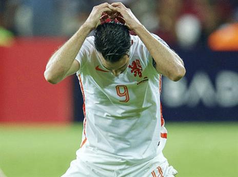 ואן פרסי. הולנד תהיה מחוץ ליורו? (getty)