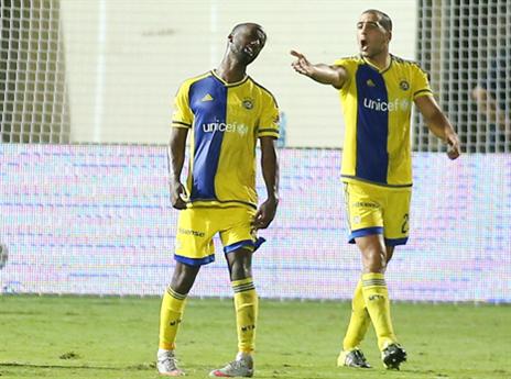 מכבי חיפה מחכה במחזור הבא (צילום: אלן שיבר)