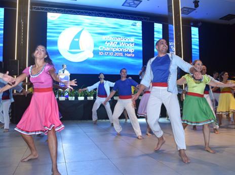 גם ריקודי עם היו בטקס (דורון גולן)