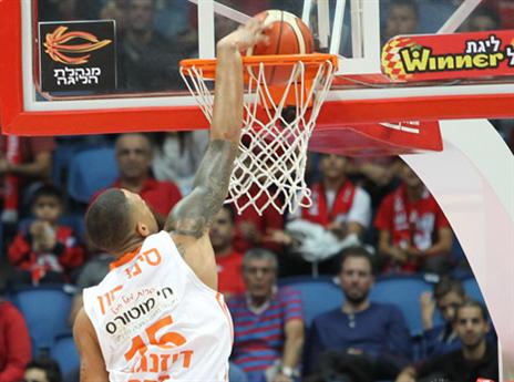 סימפסון מטביע (אלן שיבר)