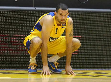 פרמאר. תקועים בהתקפה (צילום: אלן שיבר)