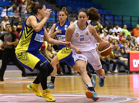 בנט. הרצליה צריכה אותה (מנהלת ליגת אתנה ווינר)