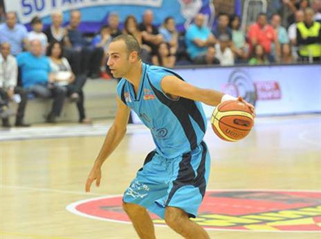 אפיק ניסים נכנס ל-100 הקלעים הגדולים, דווקא מול האקסית (מנהלת הליגה)