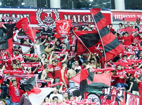 רק 3,500 אוהדים