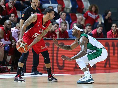 טריי סימונס שותף לשליטת האדומים (אלן שיבר)