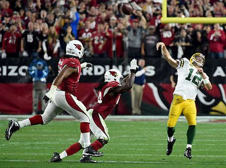 זריקה משוגעת של רוג'רס. את המשחק הוא יעדיף לשכוח (gettyimages)