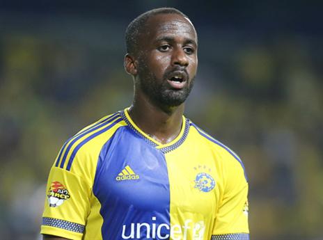 הקפטן לשעבר יקבל כבוד. דסה (אלן שיבר)