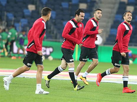 מנגד, האדומים נמצאים רק 2 נקודות מהמקום שמוביל לליגה השניה (יוסי שקל)