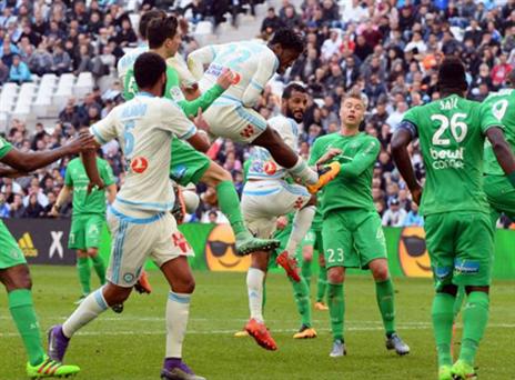 באטשוואי העניק נקודה חשובה למארסיי (הטוויטר הרשמי של מארסיי)