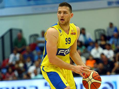 מקל. מנהל את העניינים (מנהלת הליגה)