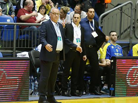 הומאן יערוך בכורה אצל שרף (אלן שיבר)