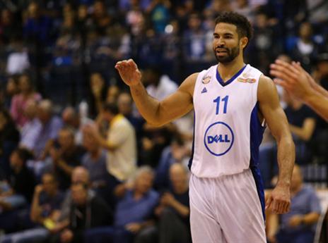 לא מוותרים על הצמרת. קרופורד והרצליה (צילום: אלן שיבר)