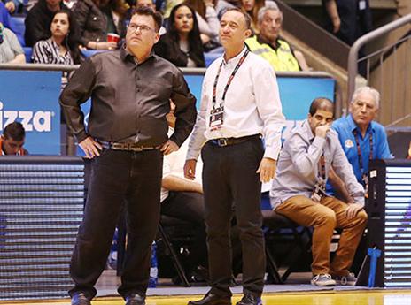 אין לו פתרונות. ברקוביץ' (אלן שיבר)