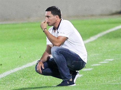 דורה מחפש פתרונות (דני מרון)