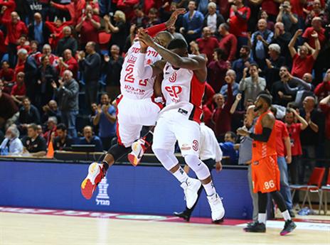 חוגג בטירוף (לירון מולדובן)