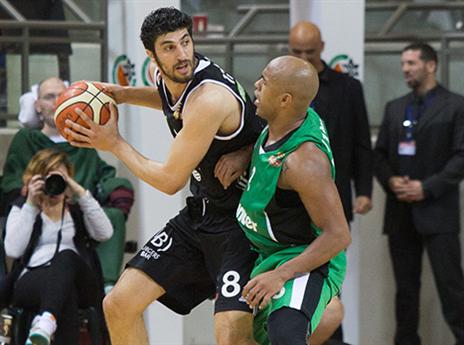 היה חזק בריבאונד. אליהו (עודד קרני, איגוד הכדורסל)