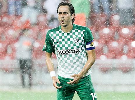 בספק למכבי ת"א וחצי גמר הגביע. בניון (צילום: דני מרון)