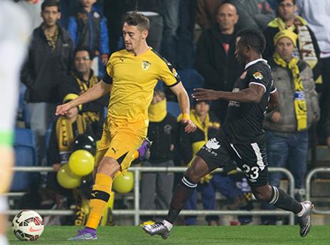 אצילי. הסכסוך מעלה הילוך (אלן שיבר)