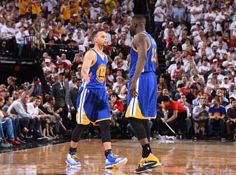 ערב ענק של גרין נשכח לצד ההצגה של קרי (getty)