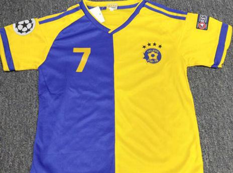 החולצה המזויפת שנתפסה