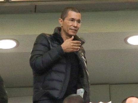 לא אהב את המסרים דרך התקשורת. טביב (צילום: דני מרון)