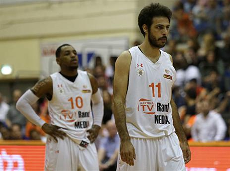 החיפאים לוחצו על ליונס ובן שימול (אלן שיבר)