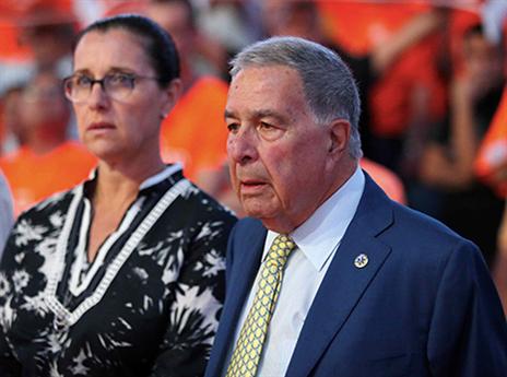 מזרחי צפה מהצד בסנסציה (צילום: אלן שיבר)