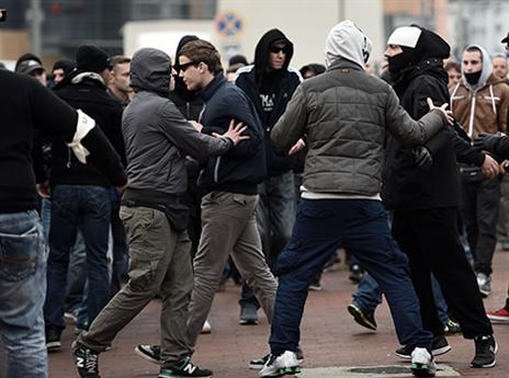 המשטרה הצרפתית נוהגת ביד רכה (gettyimages)