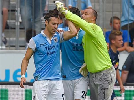 העימות המפורסם. קיראי מושך בשיער של קגלמאכר (getty)