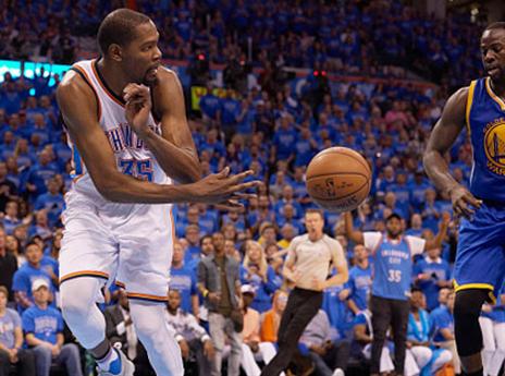 אך קשה להאשים את דוראנט פושקשים; ככה בונים את העתיד של הכדורגל ההונגרי