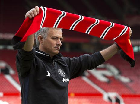 רק מוריניו נותר במירוץ (GETTYIMAGES)