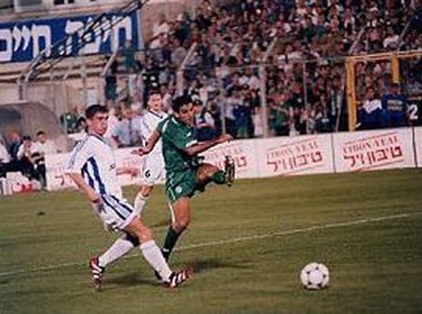 אלון מזרחי. חיפה הגיעה עד רבע גמר גביע המחזיקות (האתר הרשמי מכבי חיפה)