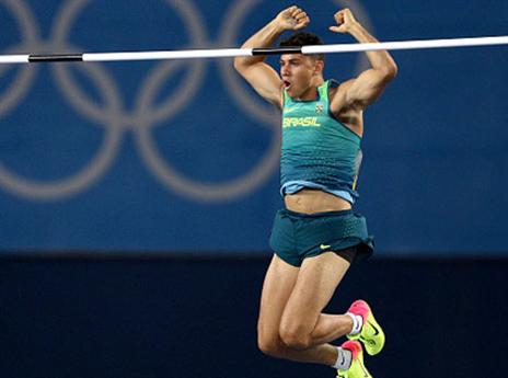 שחמט בשחקים (getty)